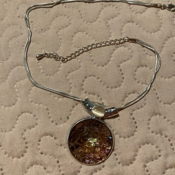 Silver Tone Chain Shell Pendant Iridescent  Double Chain Oyster Glow - Picture 5 of 6